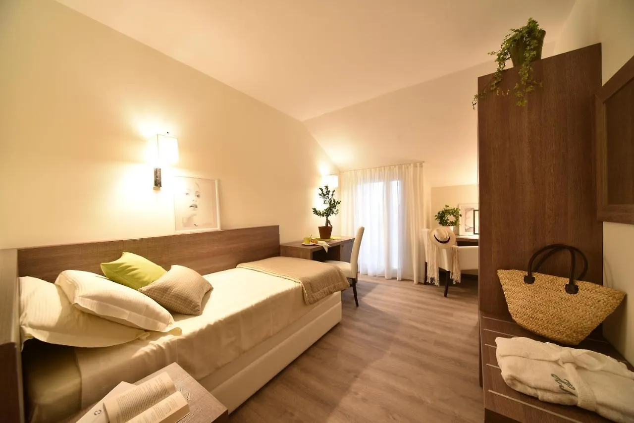 Hotel Negresco Lido di Jesolo 4*,  Italien