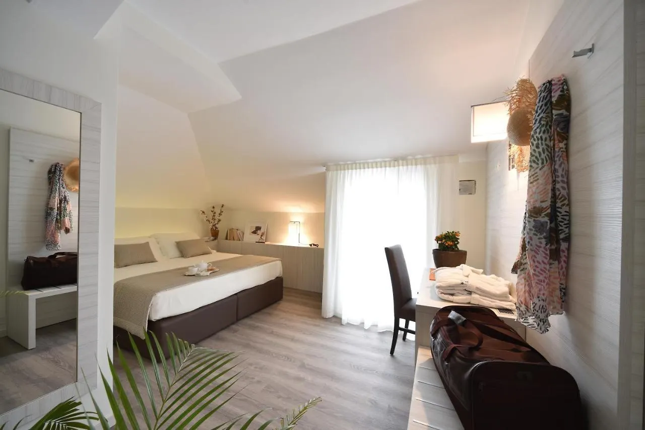 Hotel Negresco Lido di Jesolo 4*,