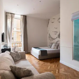 https://vanity-hotel.it-romehotels.com